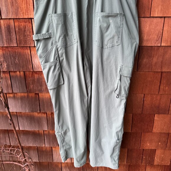 Duluth Trading Sage Green Heirloom Gardening Overalls in Women's XXL - Picture 8 of 15
